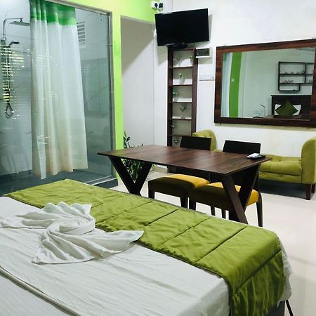 Cinnamon Airport Residencies Катунаяка Экстерьер фото