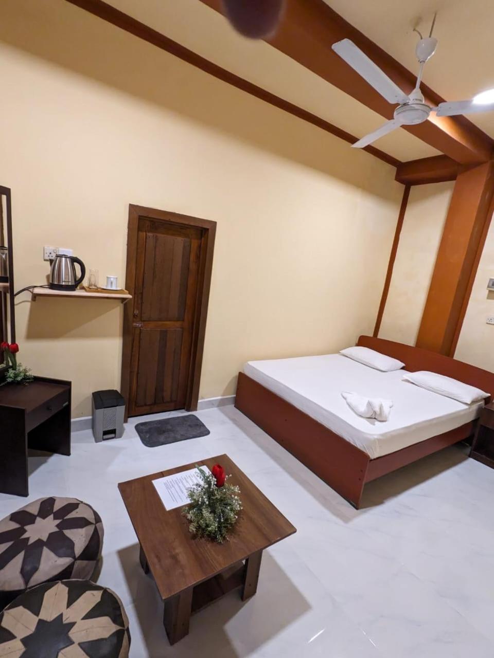 Cinnamon Airport Residencies Катунаяка Экстерьер фото