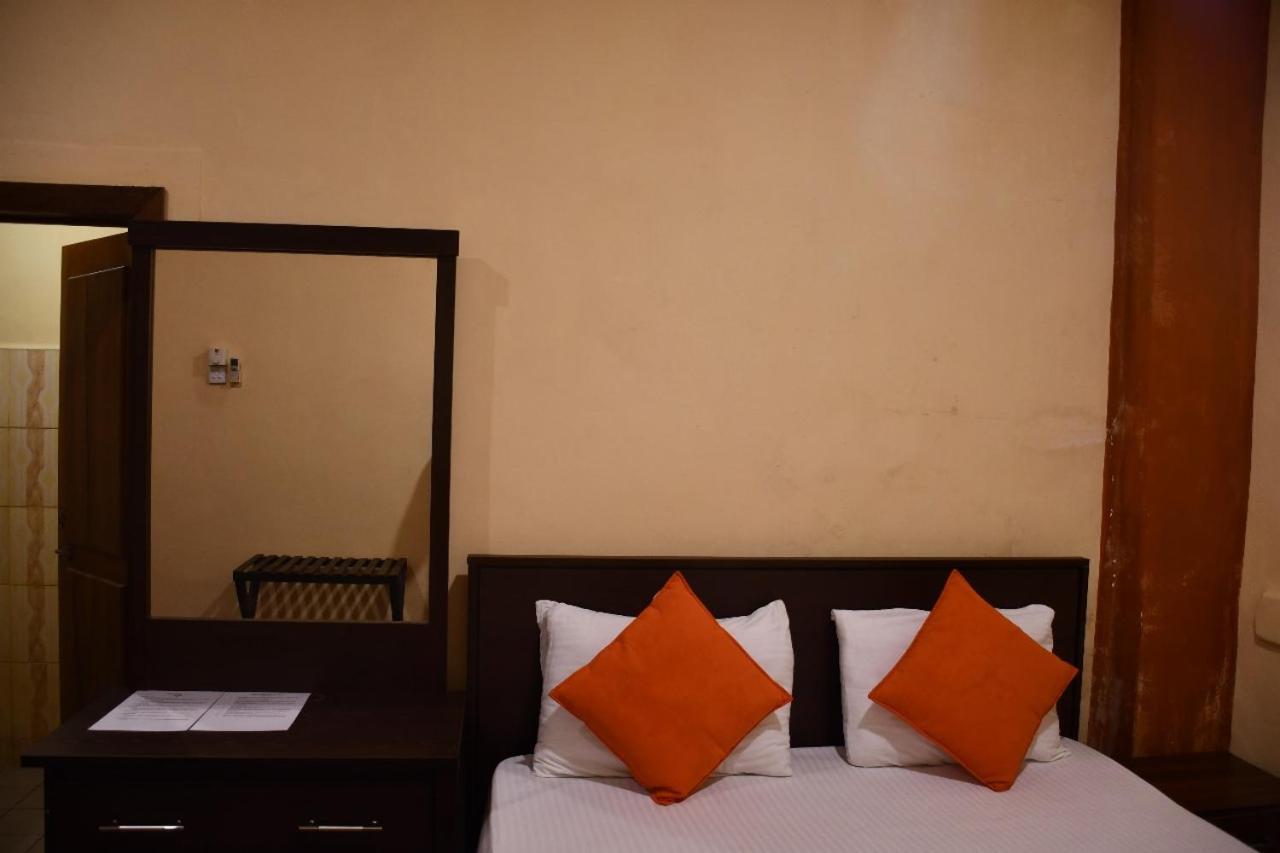 Cinnamon Airport Residencies Катунаяка Экстерьер фото