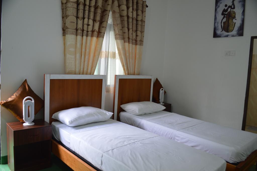 Cinnamon Airport Residencies Катунаяка Экстерьер фото